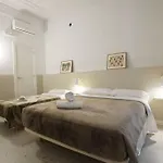 Πανσιόν Hera *