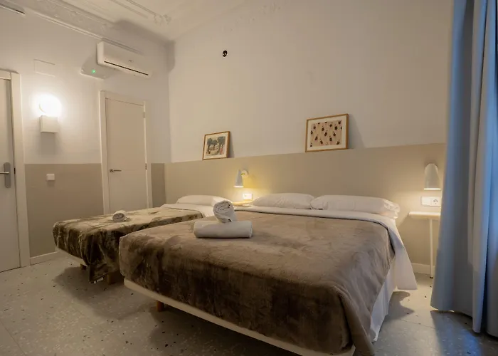 بيت ضيافة Hera برشلونة